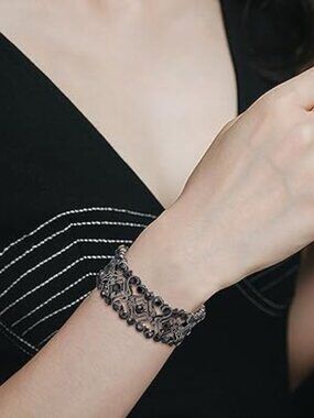 Stunning Black Crystal Cluster Stretch Bracelet Prom Wedding Concert Jewelry